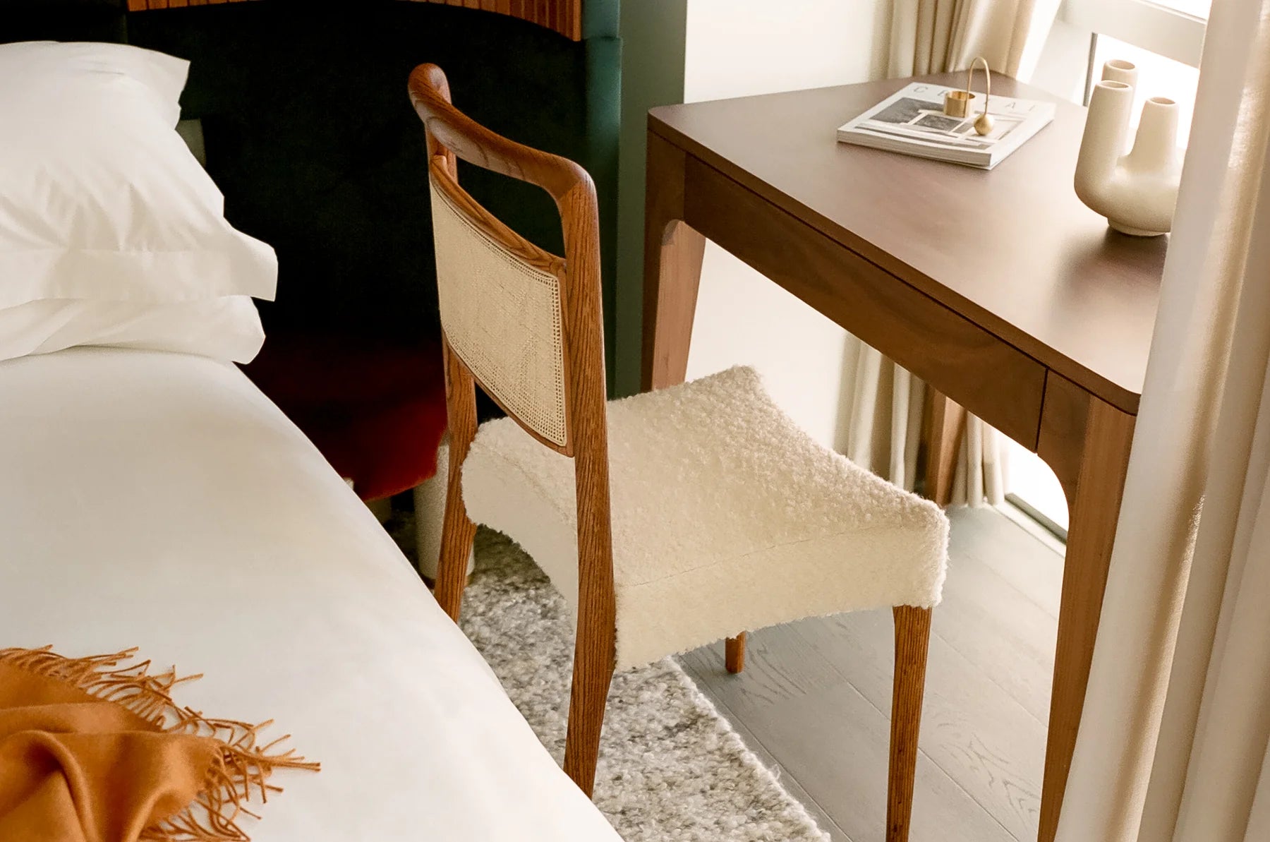 How to Choose the Perfect Dining Chairs for Your Table