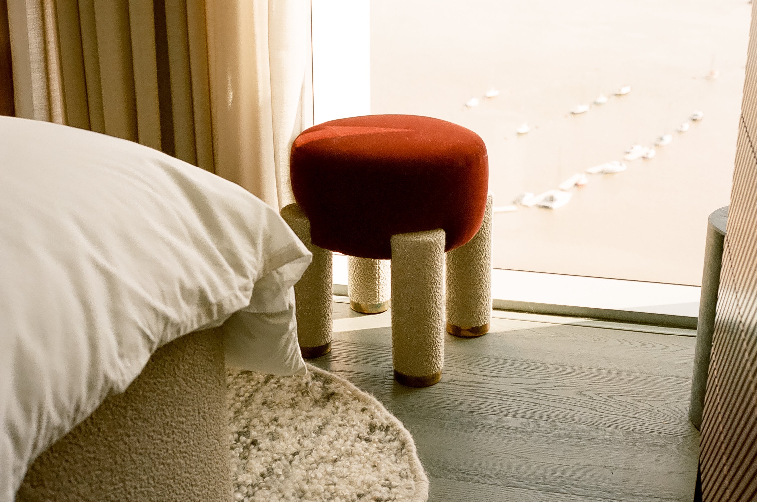 Bold by Design: Statement Styling Your Bedroom with Colour and Art