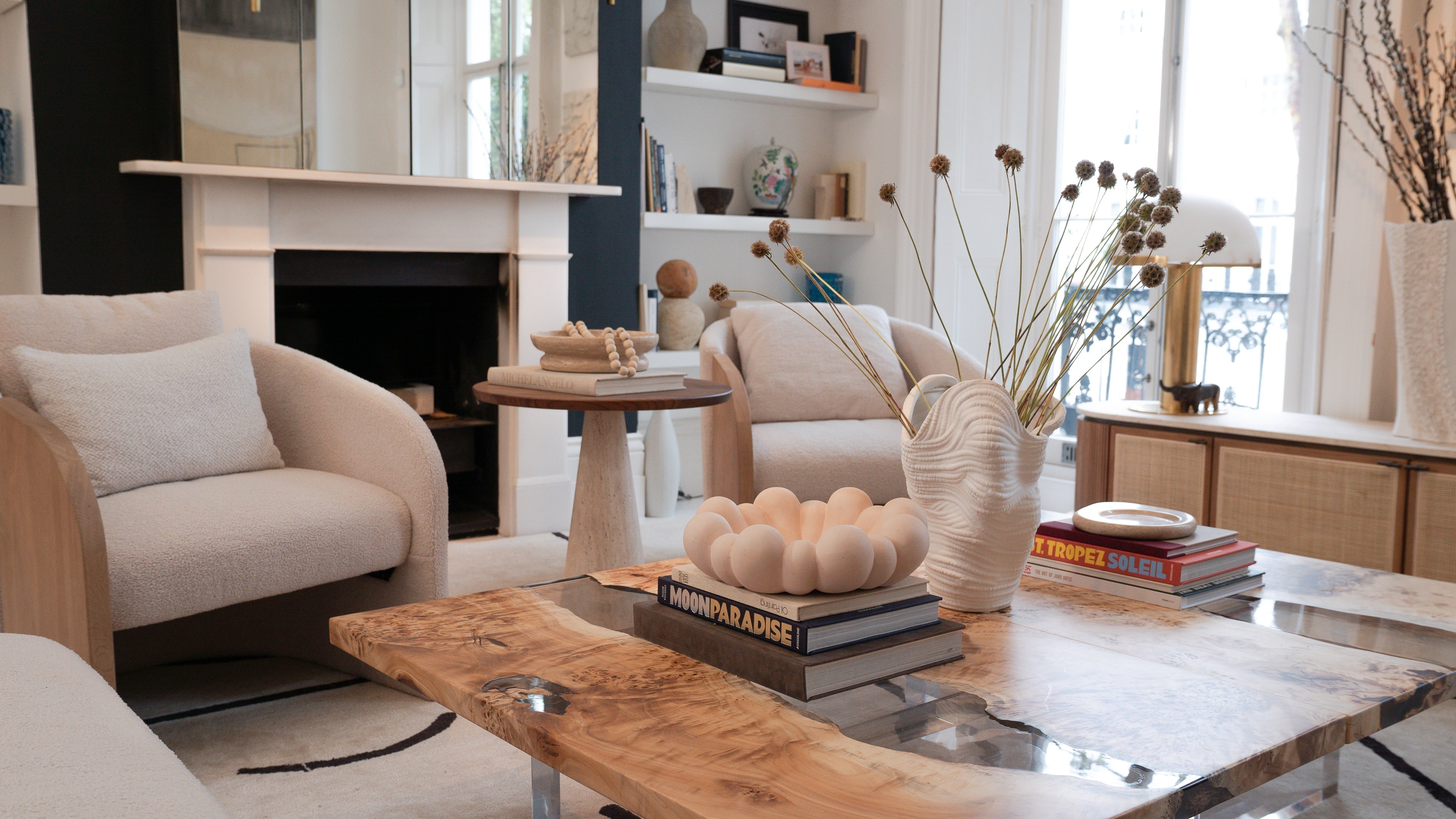Spring Seasonal Changes Into Your Home Décor
