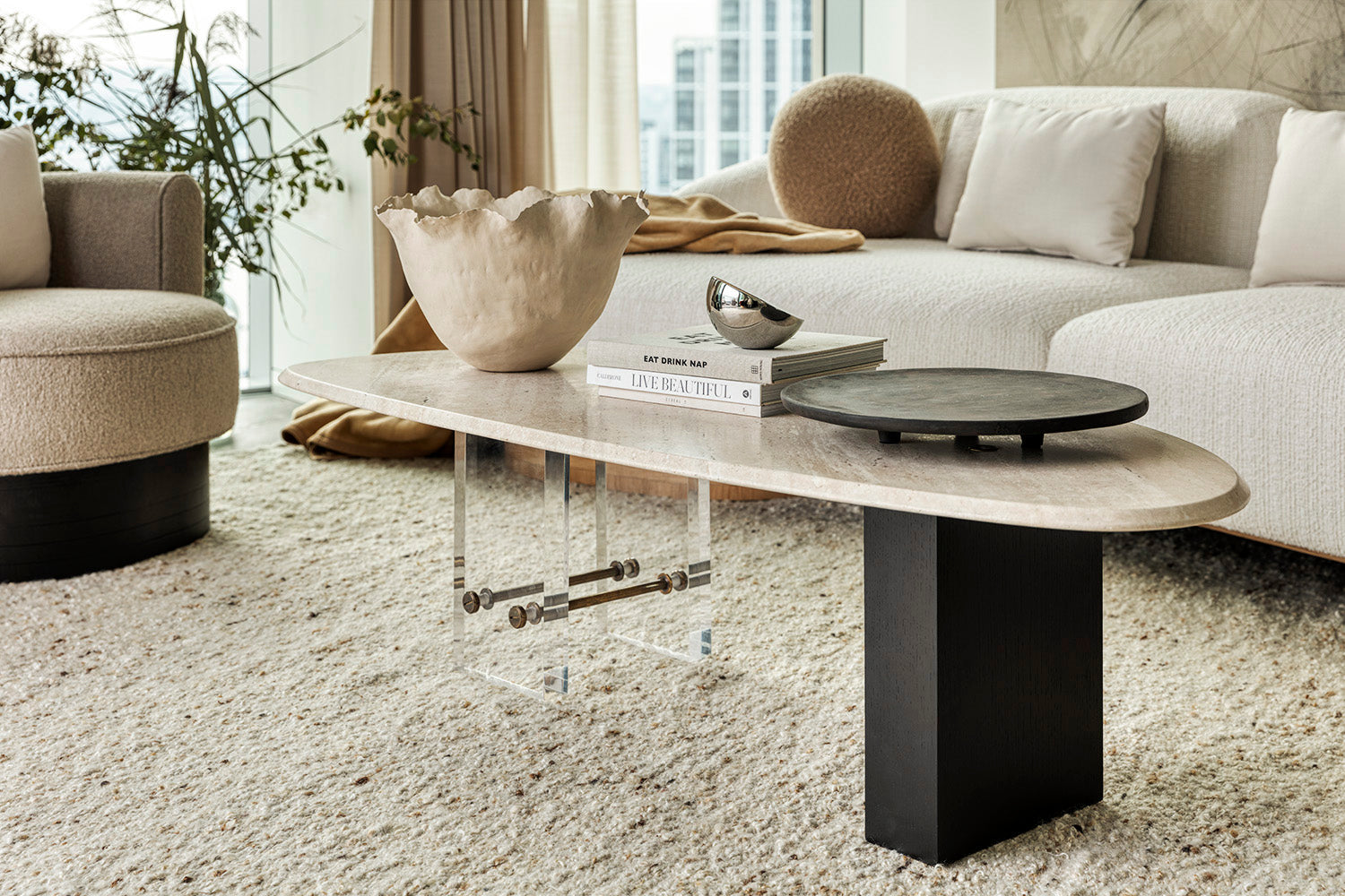 Inspired by Nature: Organic Shapes, Natural Materials, Relaxed Living